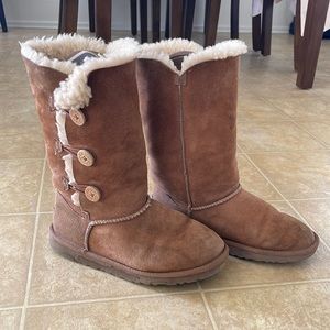 Ugg Bailey Triplet II Button Tall Classic Chestnut Tan Winter Boots Size 6